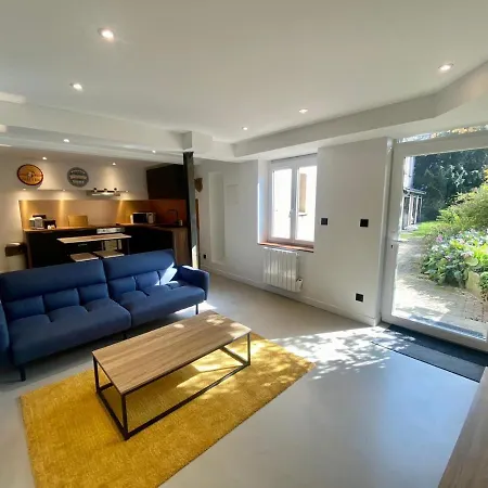 Apartment Bel T2 De 50 M2, Spacieux Et Lumineux - 009