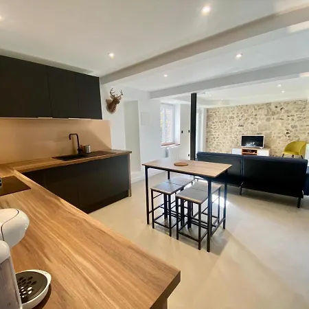 Apartment Bel T2 De 50 M2, Spacieux Et Lumineux - 009