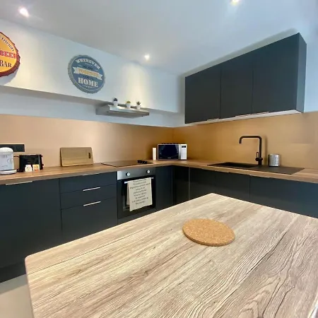 Apartment Bel T2 De 50 M2, Spacieux Et Lumineux - 009 *